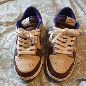 Nike Men's Brown and Cream Sneakers